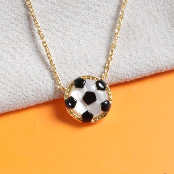 Kendra Scott Soccer Ivory Mother-of-Pearl Short Necklace Gold - Picture 2 of 2